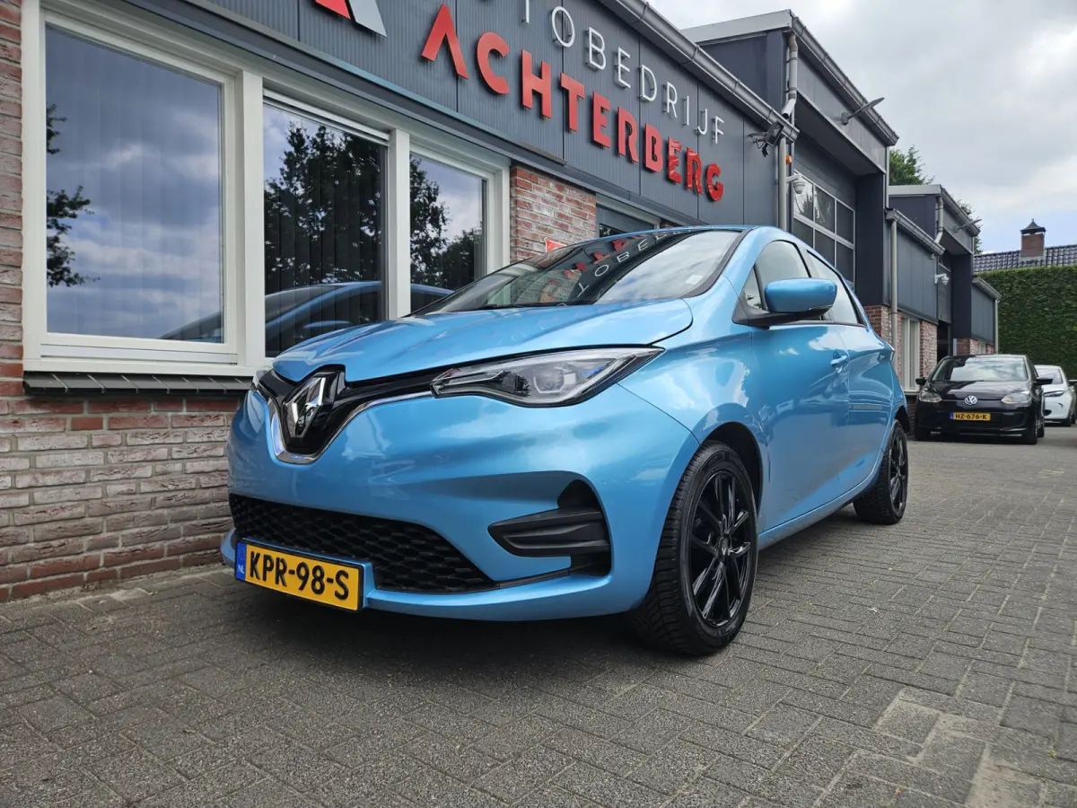 R135 Intens 52 kWh Koopaccu! SOH 94%! LED! Airco/Clima! PDC! Cruise Control! Navigatie!