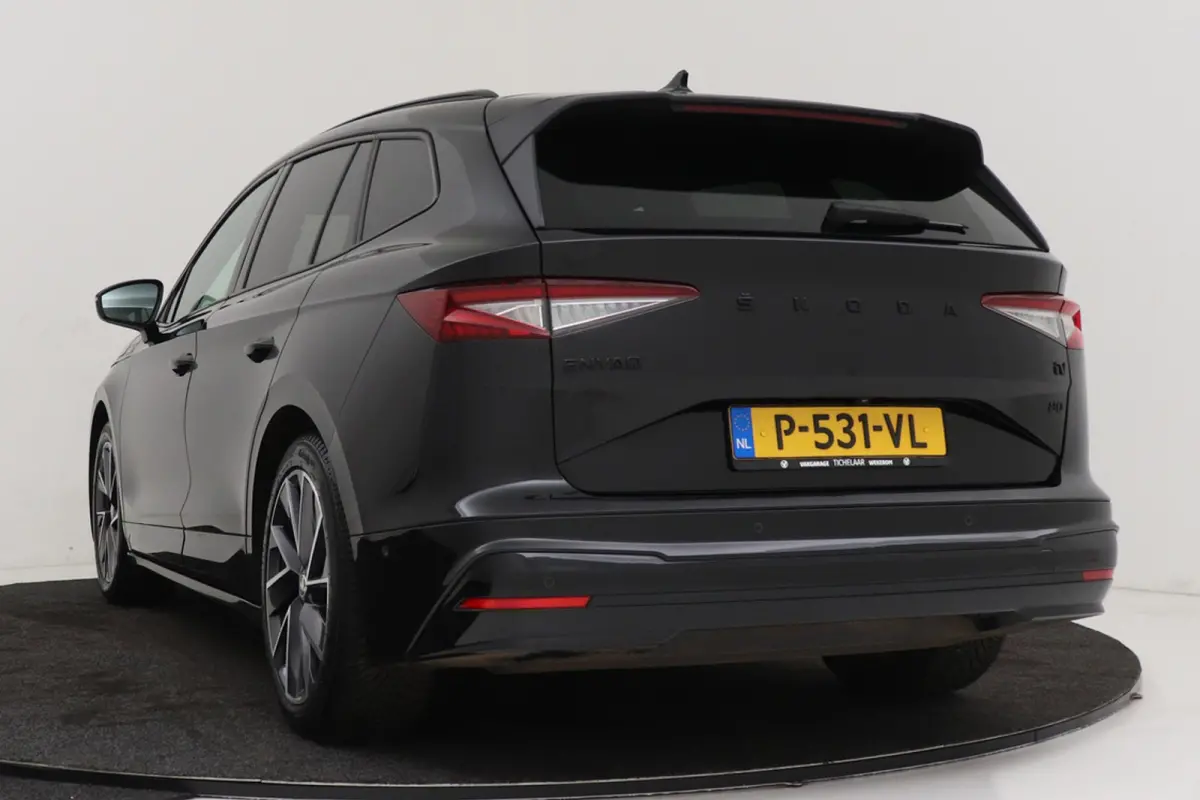 80 Sportline | Uitklap Trekhaak | 92% SoH | CarPlay | Org NL | Adap. Cruise | Stoelverwarming | Camera | Blind Spot