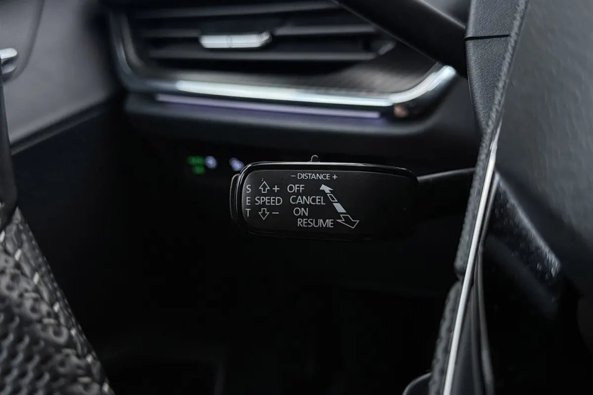 80 Sportline | Uitklap Trekhaak | 92% SoH | CarPlay | Org NL | Adap. Cruise | Stoelverwarming | Camera | Blind Spot