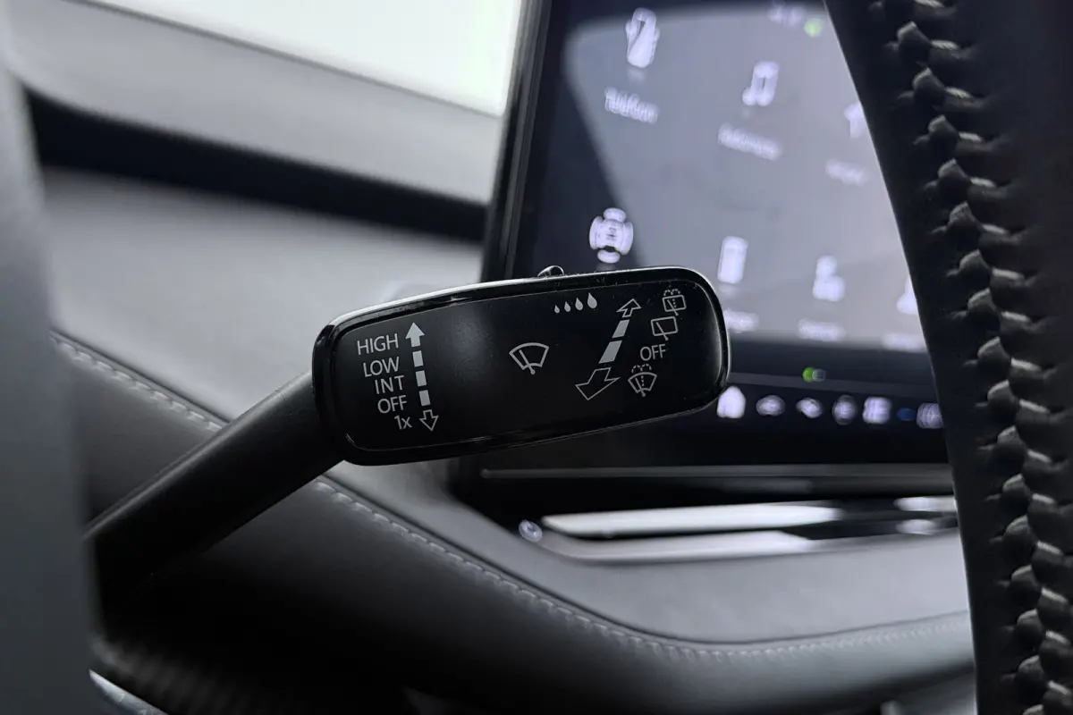 80 Sportline | Uitklap Trekhaak | 92% SoH | CarPlay | Org NL | Adap. Cruise | Stoelverwarming | Camera | Blind Spot