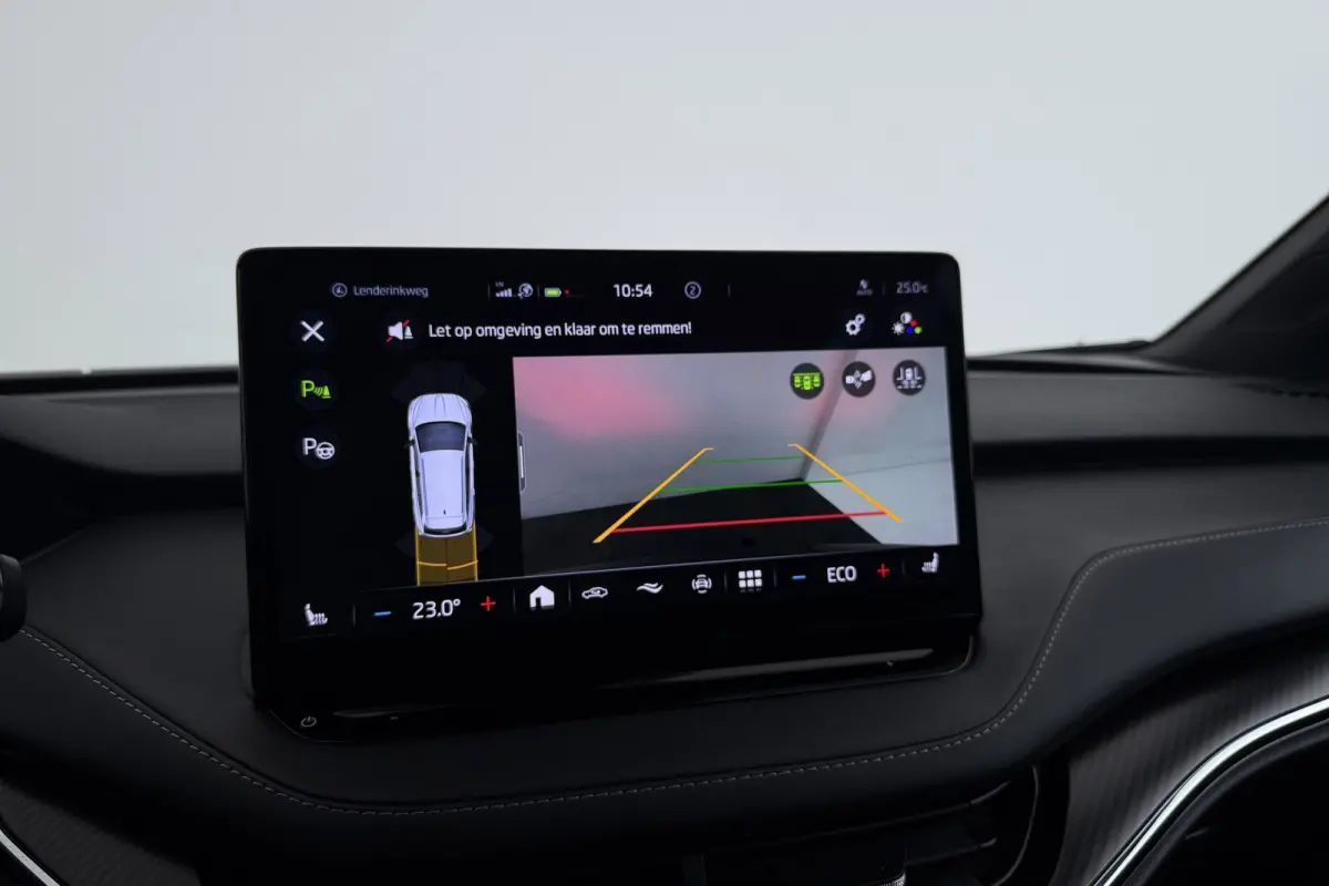 80 Sportline | Uitklap Trekhaak | 92% SoH | CarPlay | Org NL | Adap. Cruise | Stoelverwarming | Camera | Blind Spot