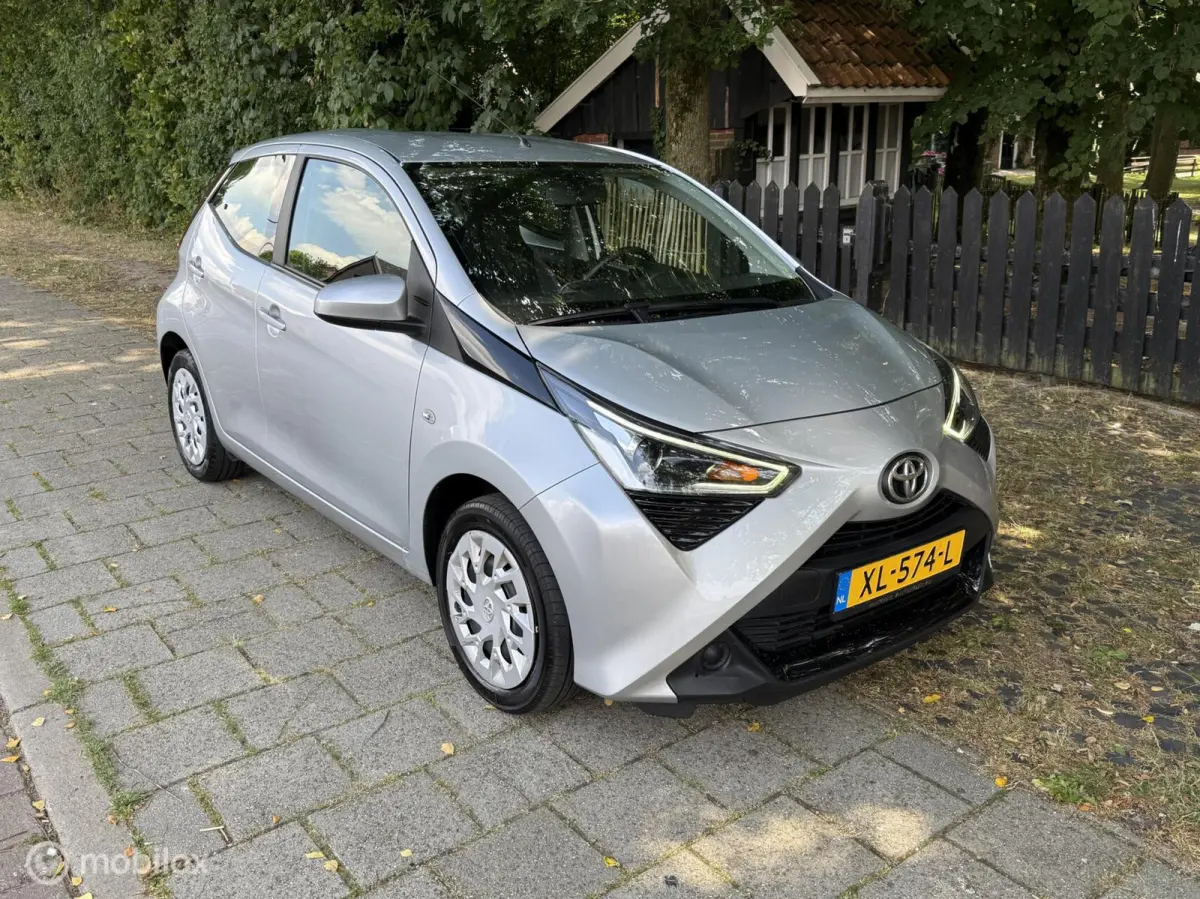 1.0 VVT-i x-cite 1e Eigenaar Dealer Onderhouden!