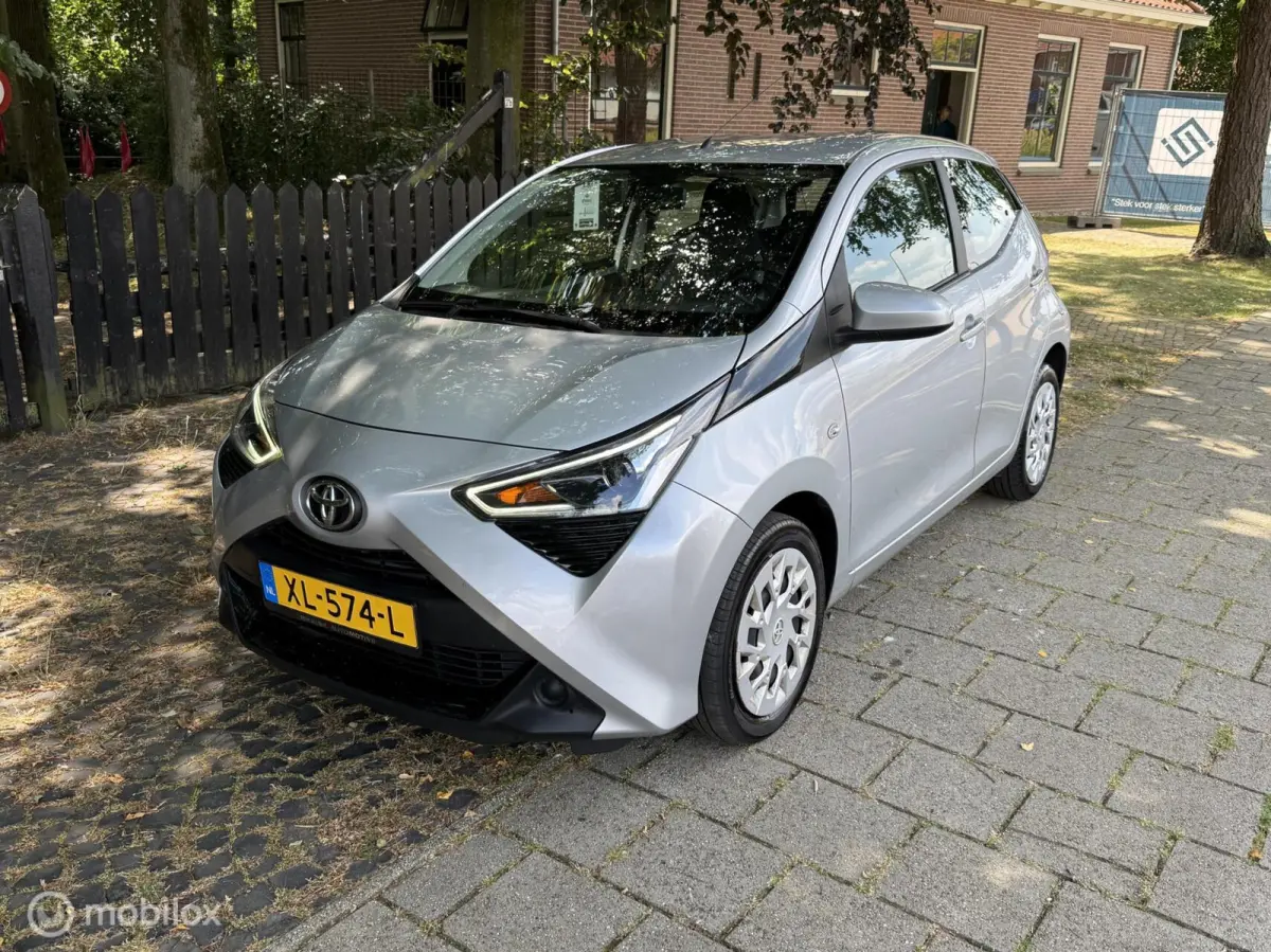 1.0 VVT-i x-cite 1e Eigenaar Dealer Onderhouden!