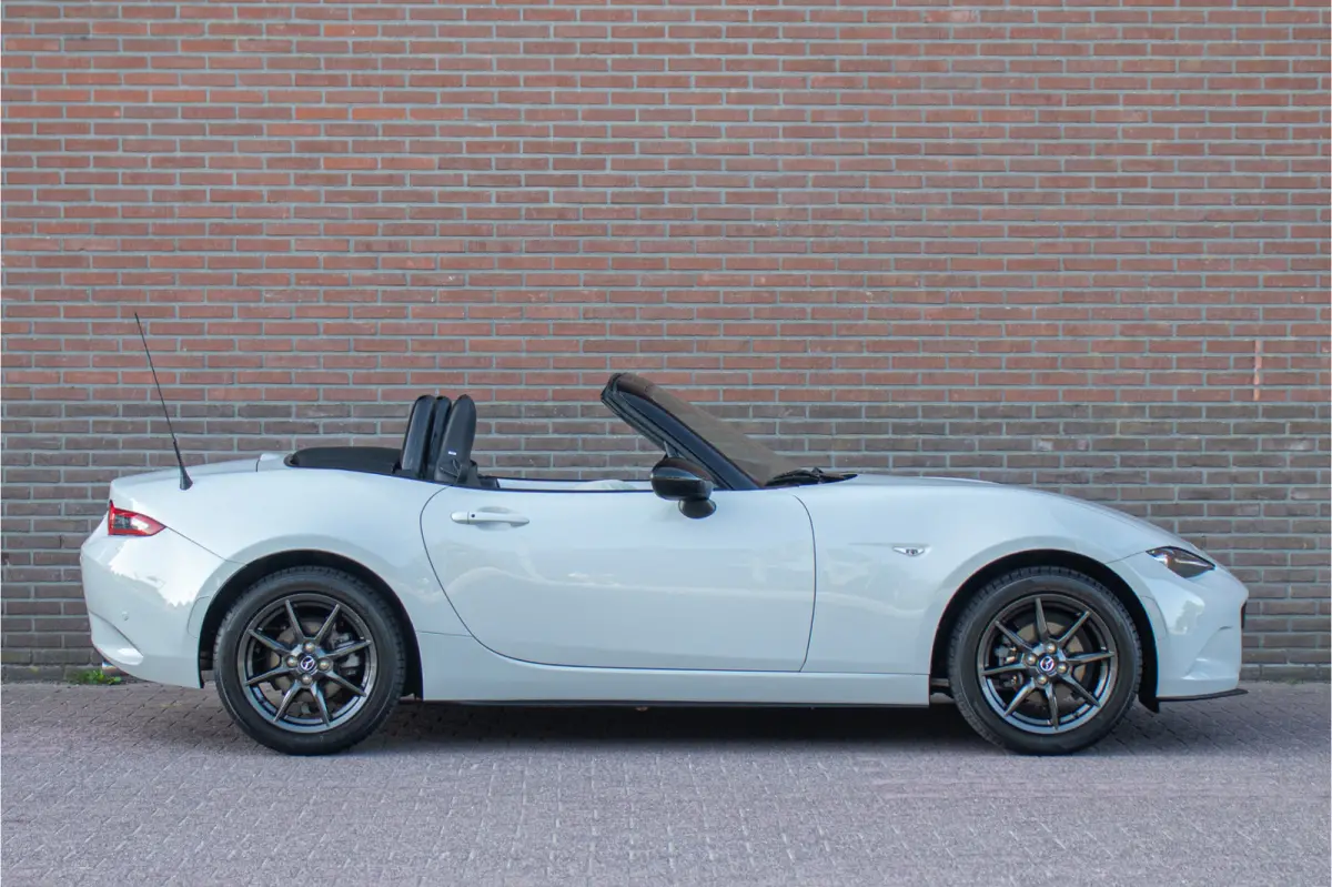 1.5 SkyActiv-G GT-M, 1e eigenaar, 71.000km NAP, Carplay, Leder, Navigatie, Keyless, PDC, Stoelverwarming, DAB+.