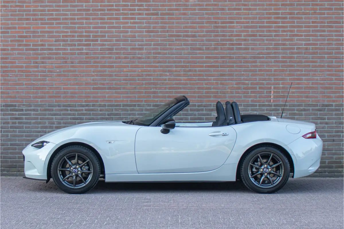 1.5 SkyActiv-G GT-M, 1e eigenaar, 71.000km NAP, Carplay, Leder, Navigatie, Keyless, PDC, Stoelverwarming, DAB+.