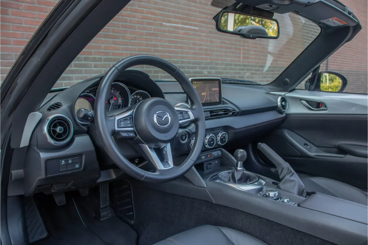 1.5 SkyActiv-G GT-M, 1e eigenaar, 71.000km NAP, Carplay, Leder, Navigatie, Keyless, PDC, Stoelverwarming, DAB+.