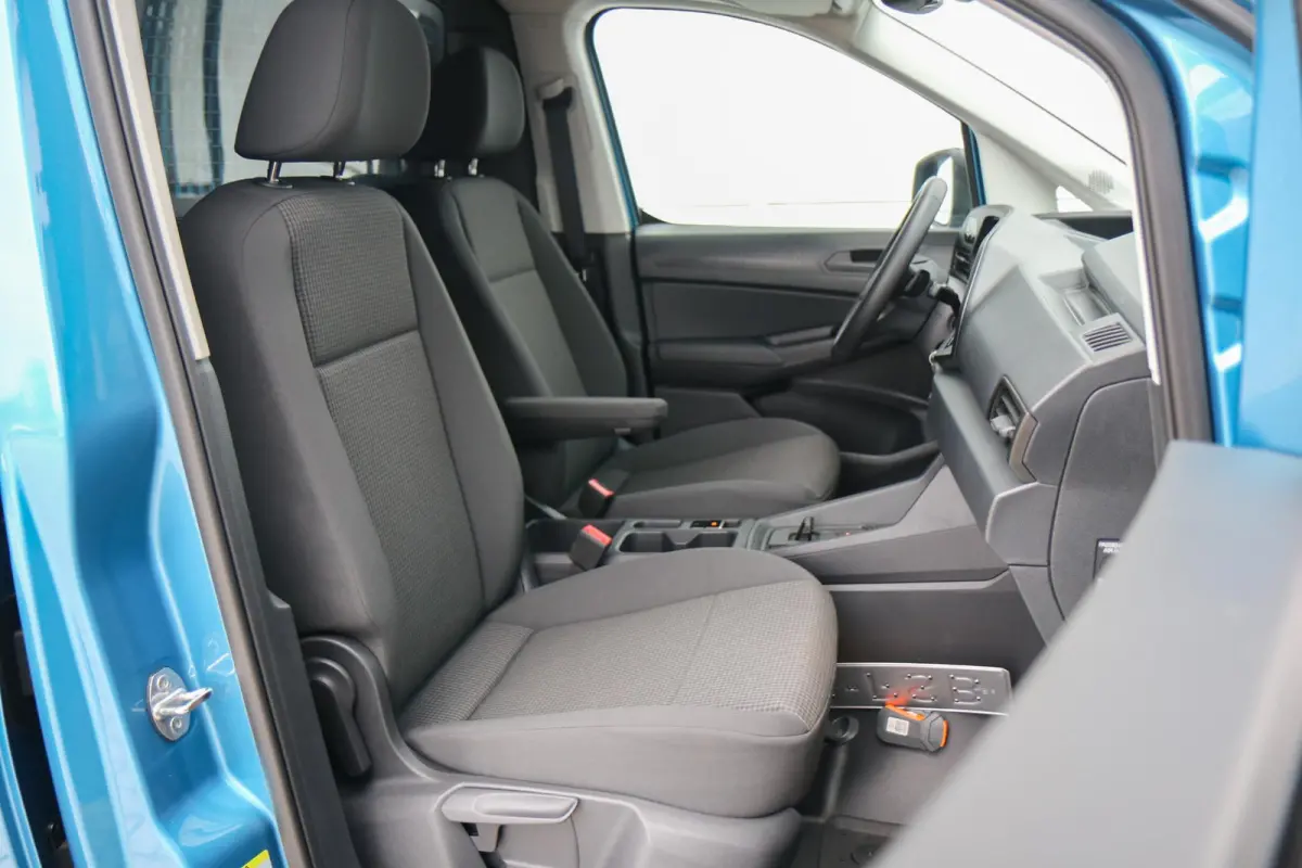 2.0 TDI 122pk DSG Comfort | Navigatie | App Connect | Trekhaak | Cruise Control | Parkeersensoren Voor + Achter | DAB+