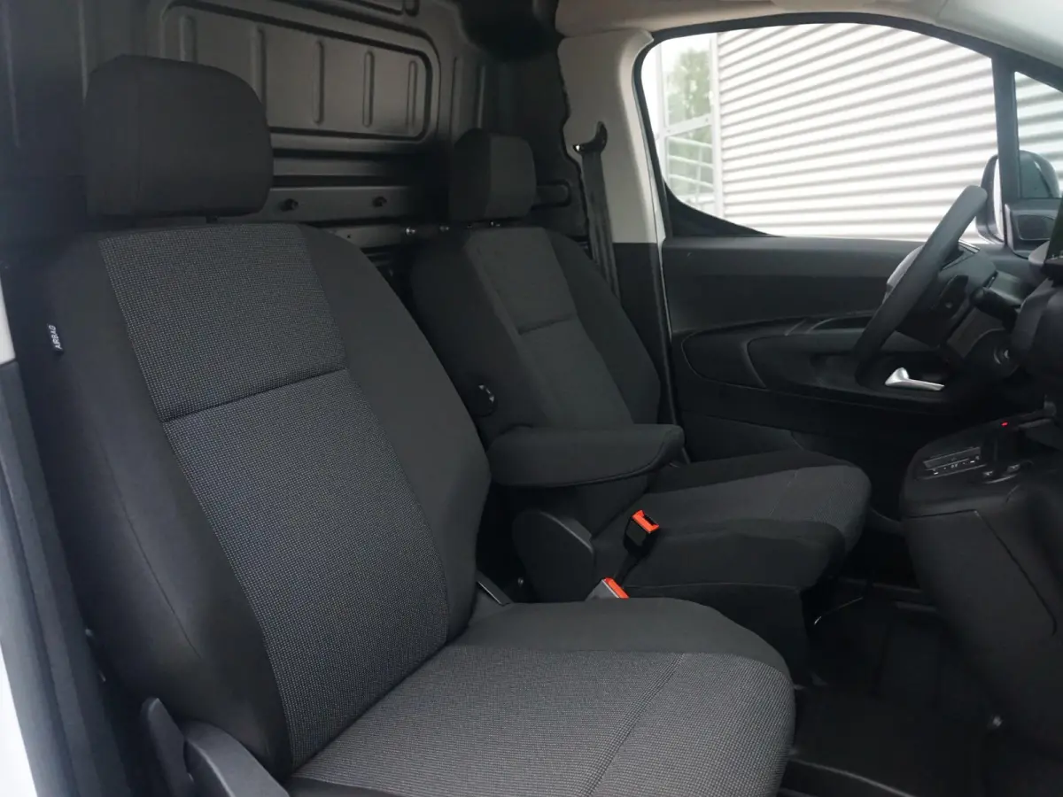 L1 50 kWh | 0% rente | camera | Apple Carplay/Android Auto  | laadruimtebetimmering | Comfort stoelen | rijklaarprijs