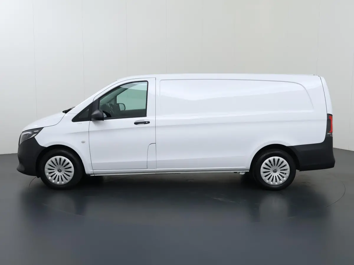 114 CDI | AUT. | XL L3 | DISTRONIC PLUS | TREKHAAK | 2-ZITS | NAVIGATIE | PARKEERCAMERA | APPLE CARPLAY | CERTIFIED