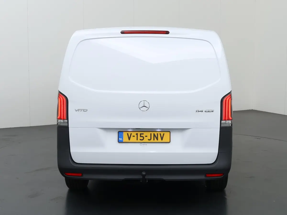 114 CDI | AUT. | XL L3 | DISTRONIC PLUS | TREKHAAK | 2-ZITS | NAVIGATIE | PARKEERCAMERA | APPLE CARPLAY | CERTIFIED