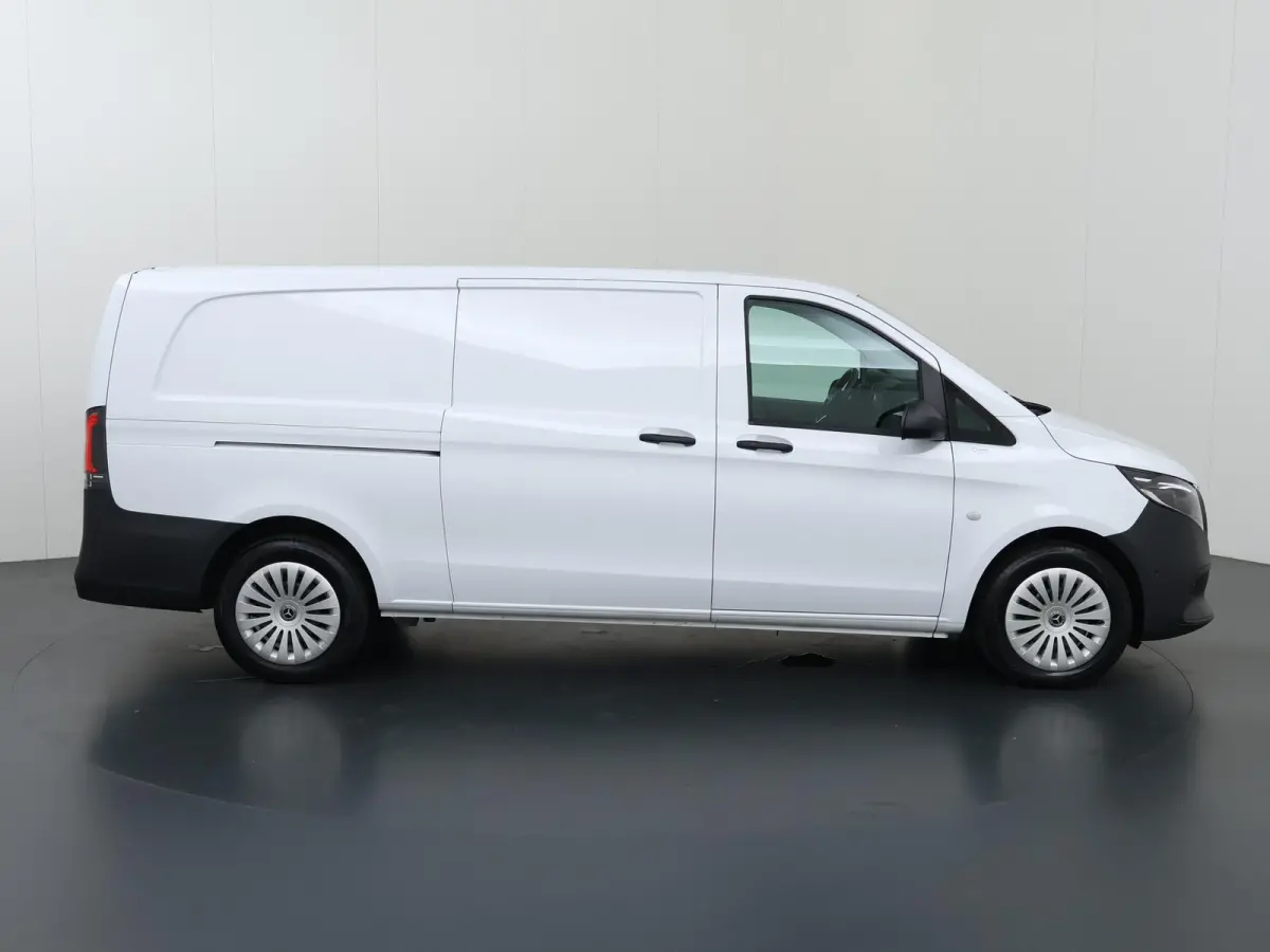 114 CDI | AUT. | XL L3 | DISTRONIC PLUS | TREKHAAK | 2-ZITS | NAVIGATIE | PARKEERCAMERA | APPLE CARPLAY | CERTIFIED