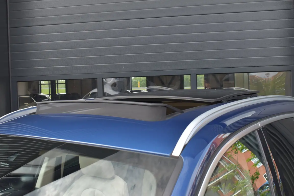 XDrive25e High Executive | PANO | 1E EIG | DEALER | LEDER | CAMERA | NAVI PROF | SPORTSTOELEN