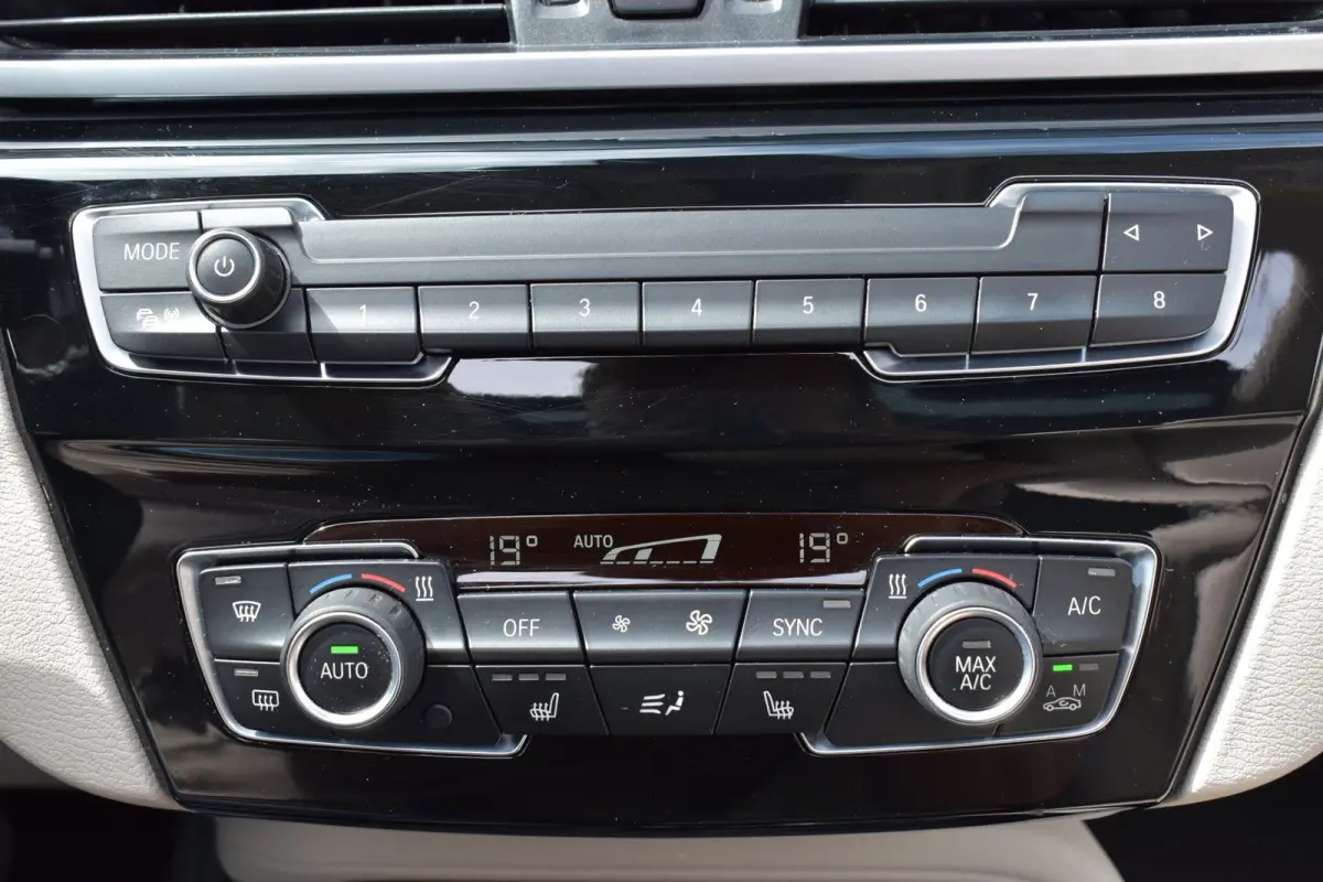XDrive25e High Executive | PANO | 1E EIG | DEALER | LEDER | CAMERA | NAVI PROF | SPORTSTOELEN