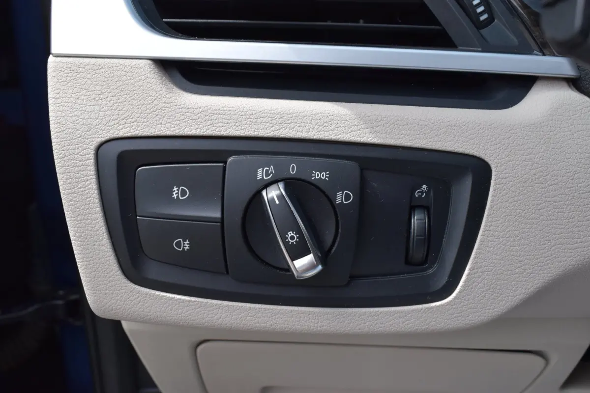 XDrive25e High Executive | PANO | 1E EIG | DEALER | LEDER | CAMERA | NAVI PROF | SPORTSTOELEN