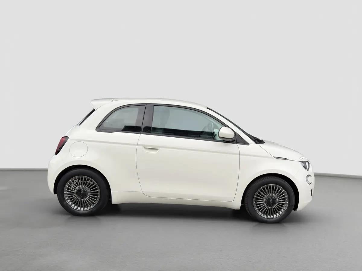 Icon 118pk 42 kWh | SOH 93% |  Navigatie | Climate control | Bluetooth | LM Velgen | Cruise control | Regensensor | Verkeersborddetectie |