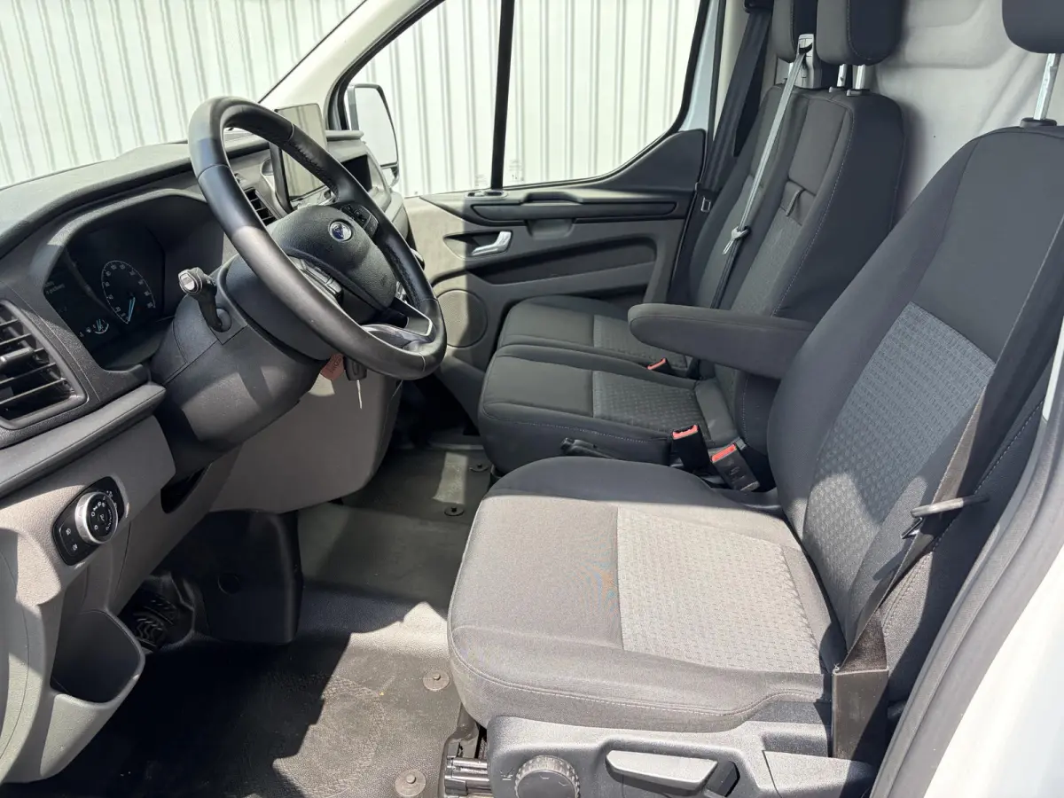 300 2.0 TDCI L2H1*A/C*CRUISE*3-P*CAM*HAAK*TEL*