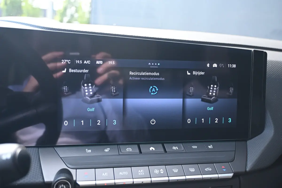 1.6 Turbo Plug In Hybrid Ultimate | Schuif-/Kanteldak | Massage | Elektr. Stoelen | LED-Matrix | Adaptive Cruise | Keyless-Entry | Stuur/Stoelverwarming | !!