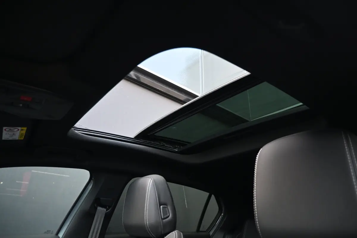 1.6 Turbo Plug In Hybrid Ultimate | Schuif-/Kanteldak | Massage | Elektr. Stoelen | LED-Matrix | Adaptive Cruise | Keyless-Entry | Stuur/Stoelverwarming | !!