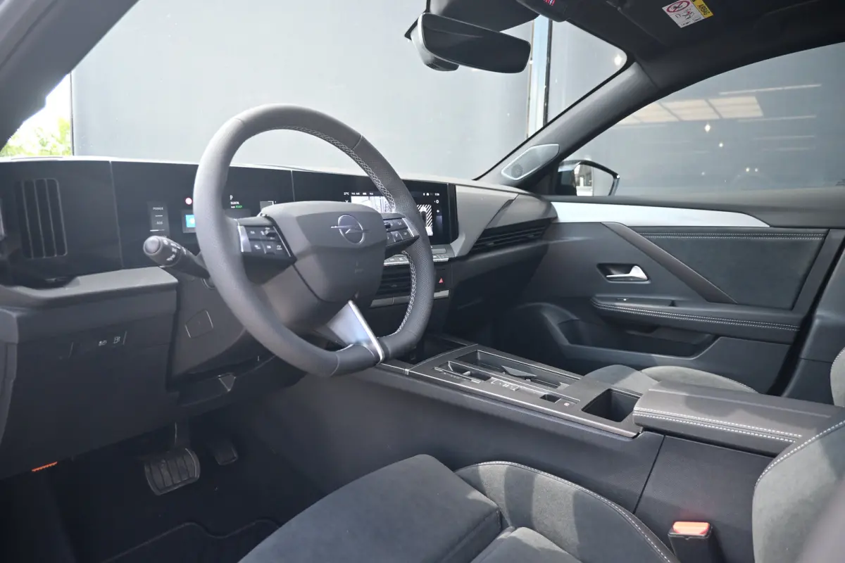 1.6 Turbo Plug In Hybrid Ultimate | Schuif-/Kanteldak | Massage | Elektr. Stoelen | LED-Matrix | Adaptive Cruise | Keyless-Entry | Stuur/Stoelverwarming | !!