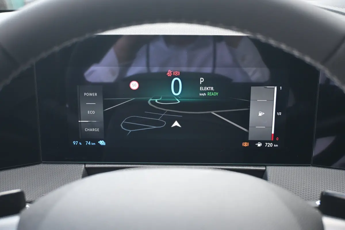 1.6 Turbo Plug In Hybrid Ultimate | Schuif-/Kanteldak | Massage | Elektr. Stoelen | LED-Matrix | Adaptive Cruise | Keyless-Entry | Stuur/Stoelverwarming | !!