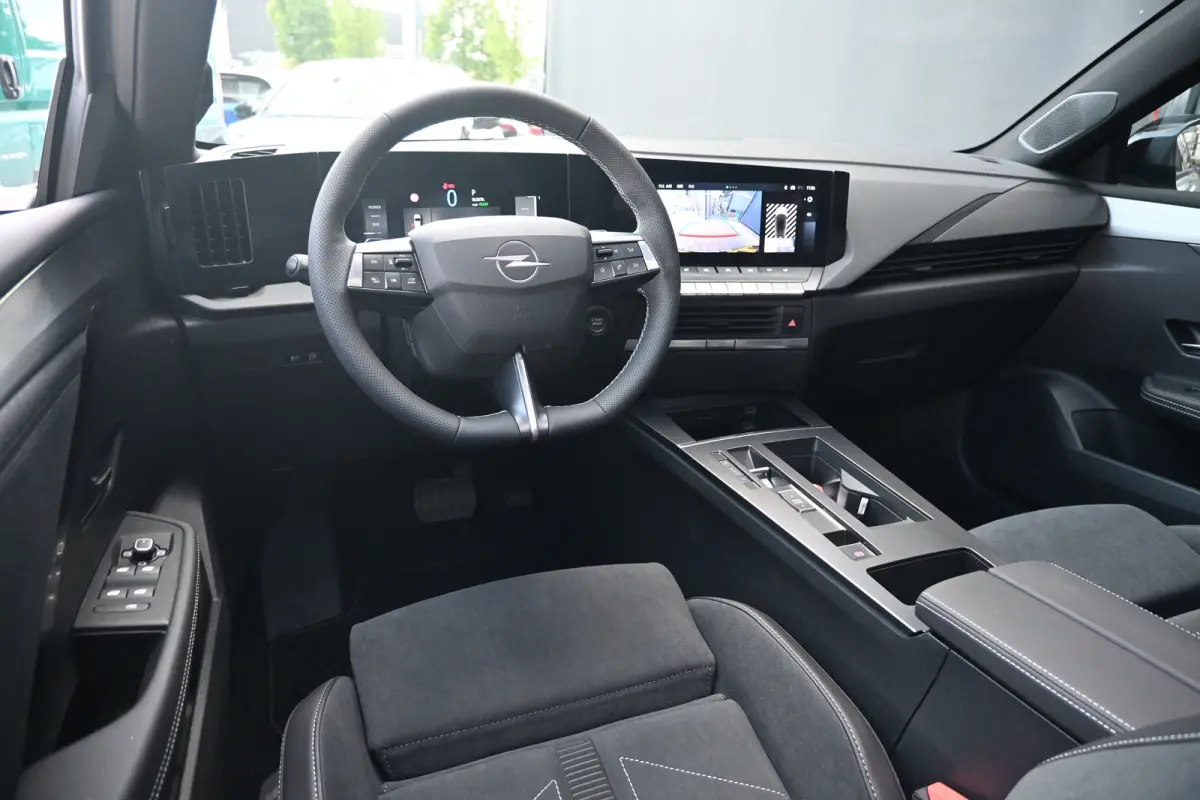 1.6 Turbo Plug In Hybrid Ultimate | Schuif-/Kanteldak | Massage | Elektr. Stoelen | LED-Matrix | Adaptive Cruise | Keyless-Entry | Stuur/Stoelverwarming | !!