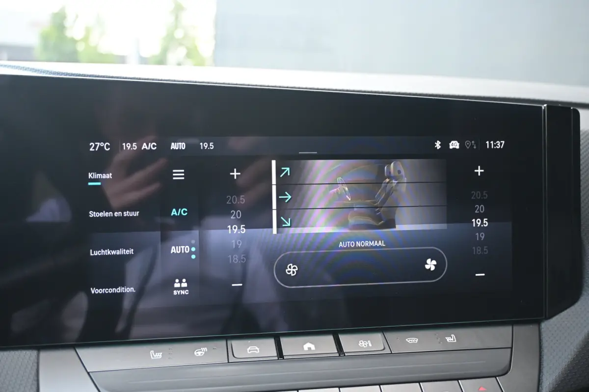 1.6 Turbo Plug In Hybrid Ultimate | Schuif-/Kanteldak | Massage | Elektr. Stoelen | LED-Matrix | Adaptive Cruise | Keyless-Entry | Stuur/Stoelverwarming | !!