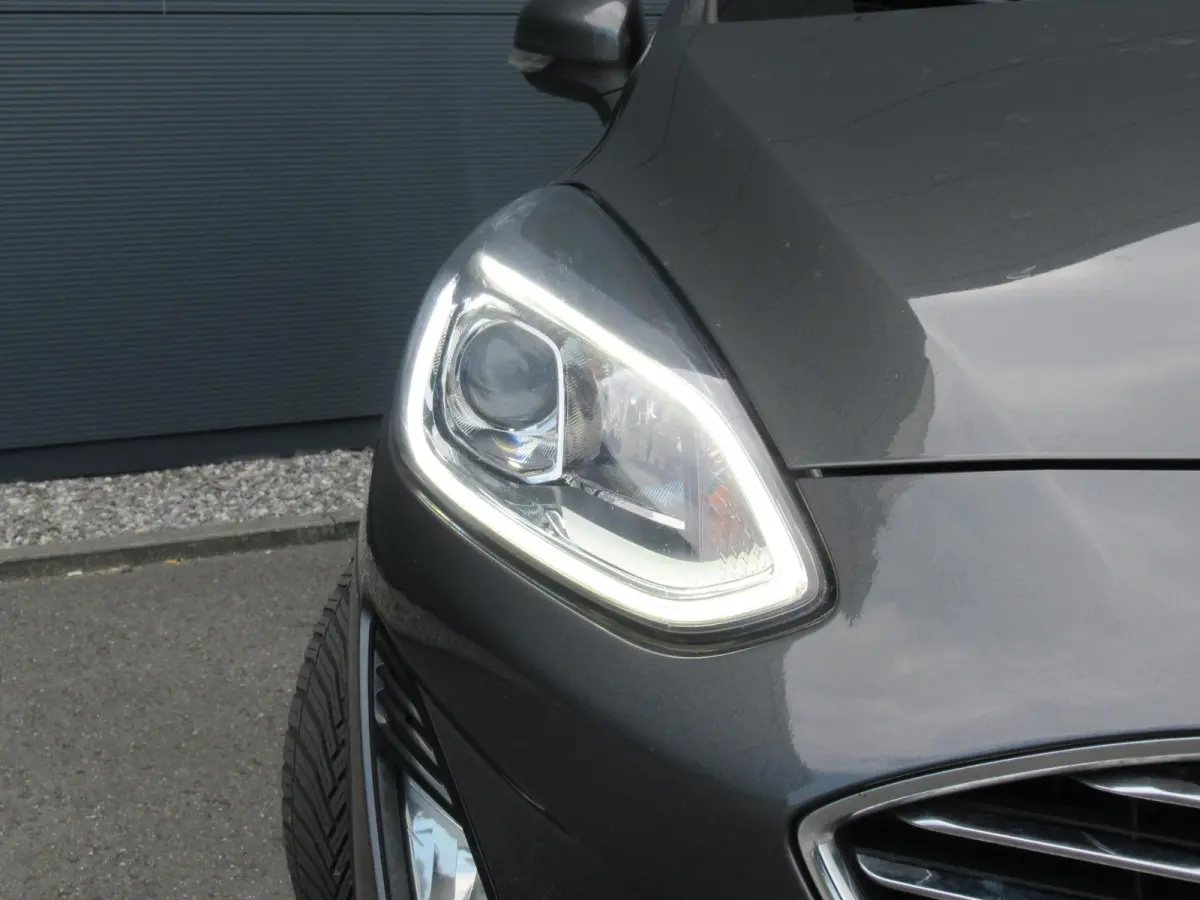 1.0 EcoBoost Titanium | Adaptive Cruise | B&O | Camera | PDC voor en achter