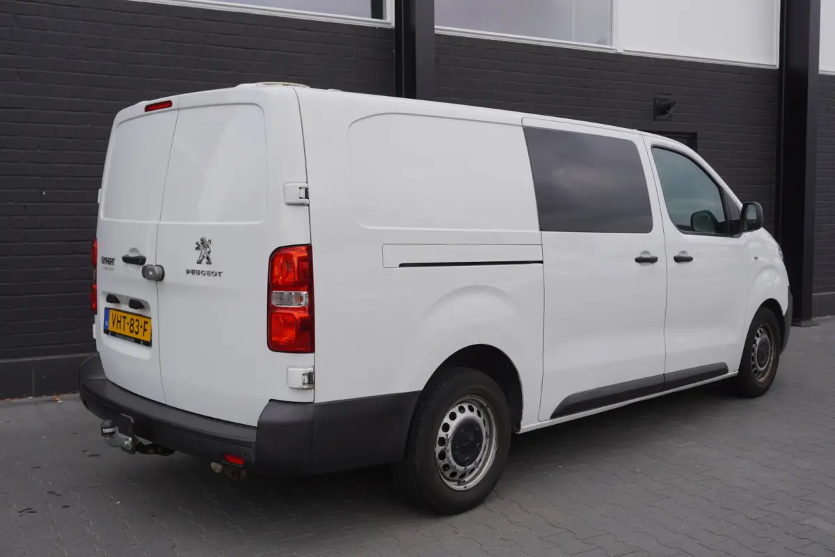 2.0 BlueHDI 120PK Dubbel cabine EURO 6 - Airco -Navi - Cruise - €14.950,- Excl.
