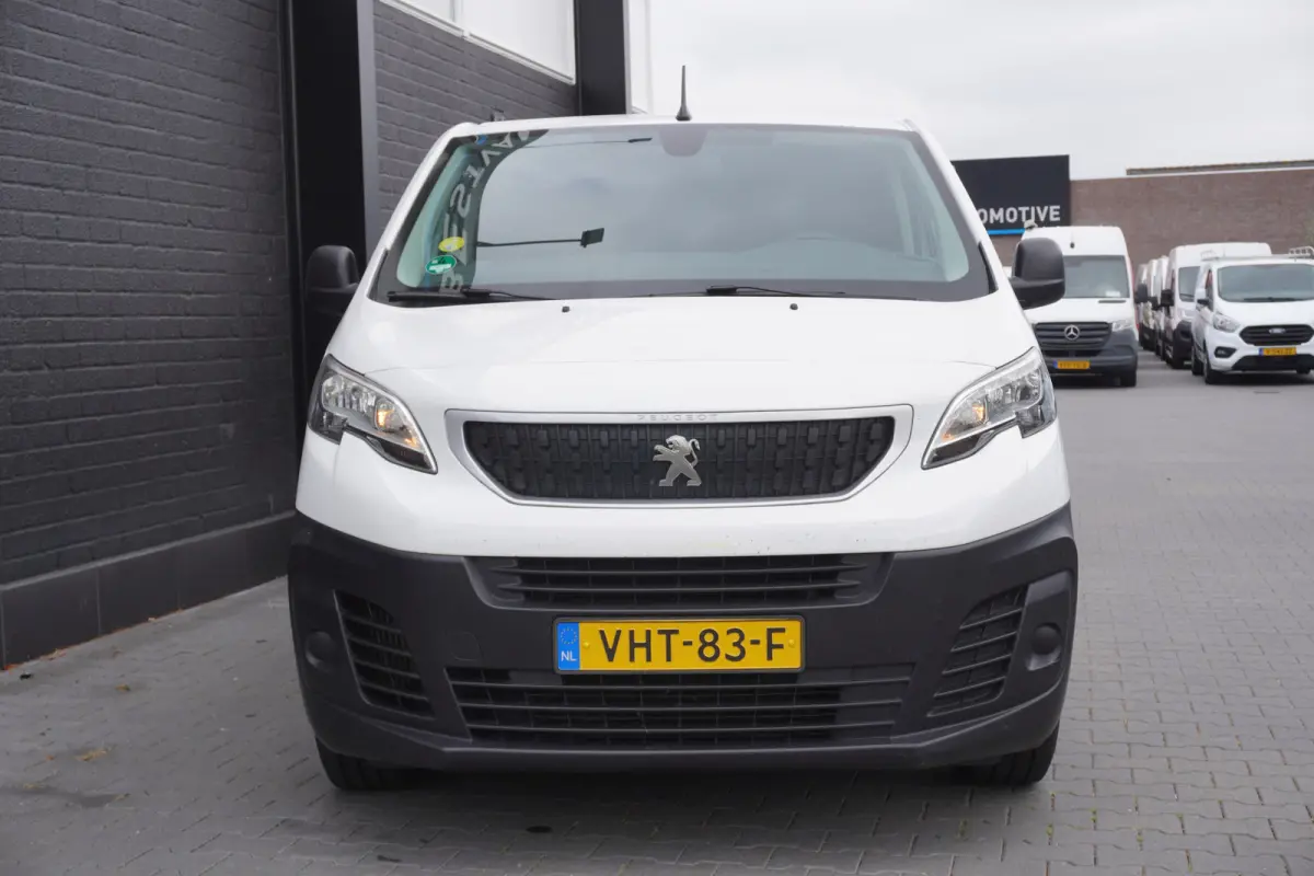 2.0 BlueHDI 120PK Dubbel cabine EURO 6 - Airco -Navi - Cruise - €14.950,- Excl.