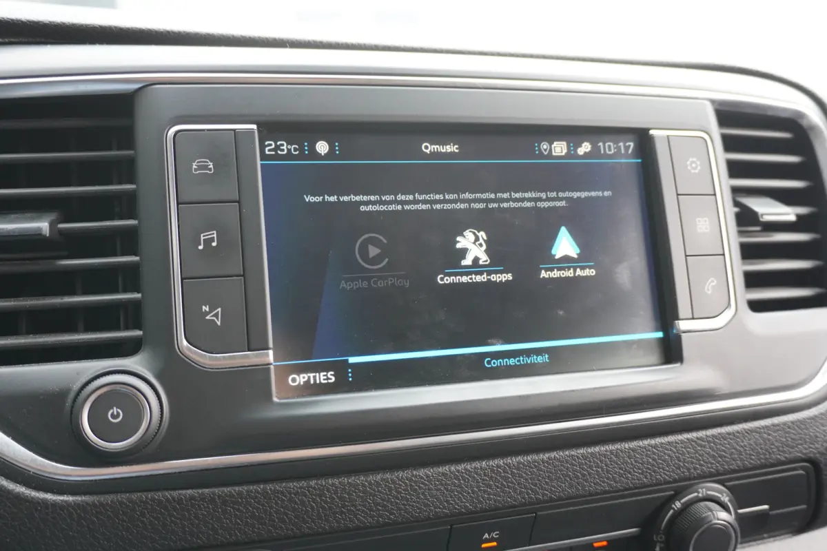 2.0 BlueHDI 120PK Dubbel cabine EURO 6 - Airco -Navi - Cruise - €14.950,- Excl.