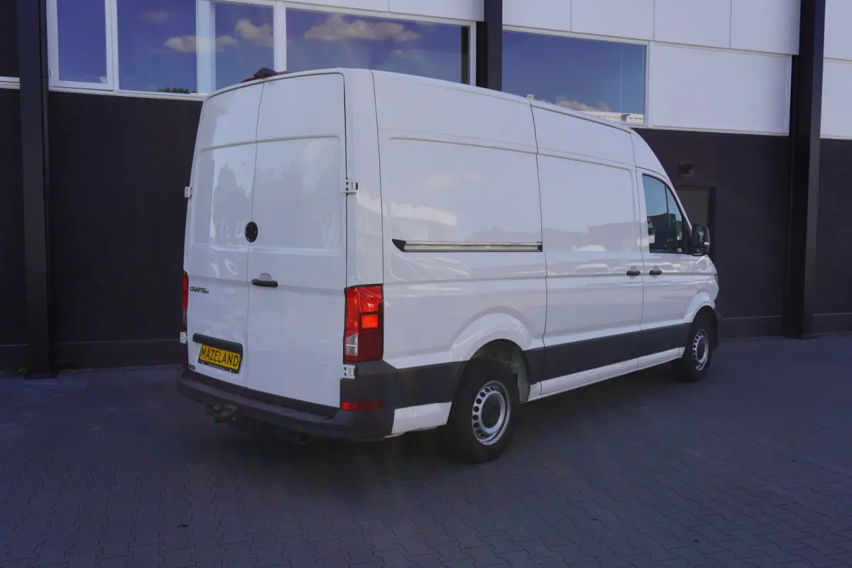 2.0 TDI 140PK L3H3 EURO 6 - Airco - Trekhaak - Camera - €20.900,- Excl.