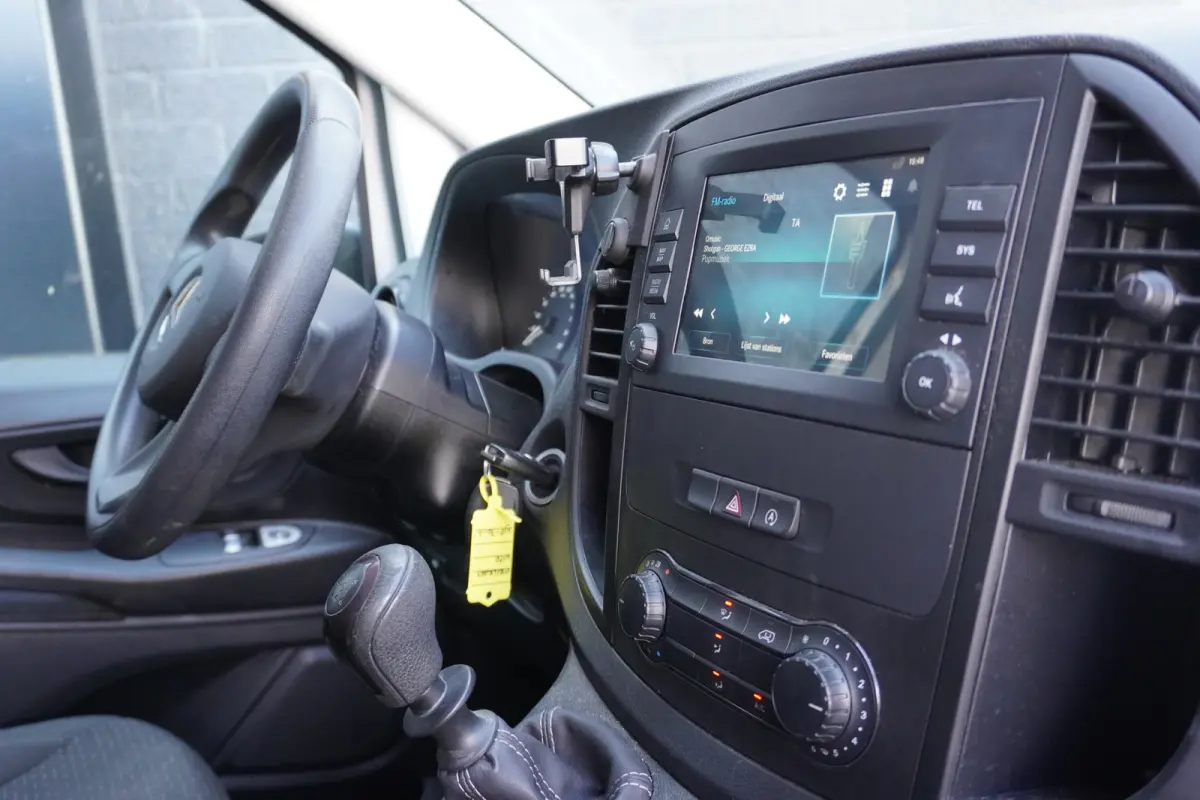 110 CDI Lang EURO 6 - Airco - Camera - €14.900,- Excl.