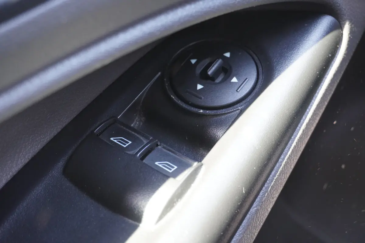 1.5 EcoBlue EURO 6 - Airco - Cruise - PDC - €10.950,- Excl.