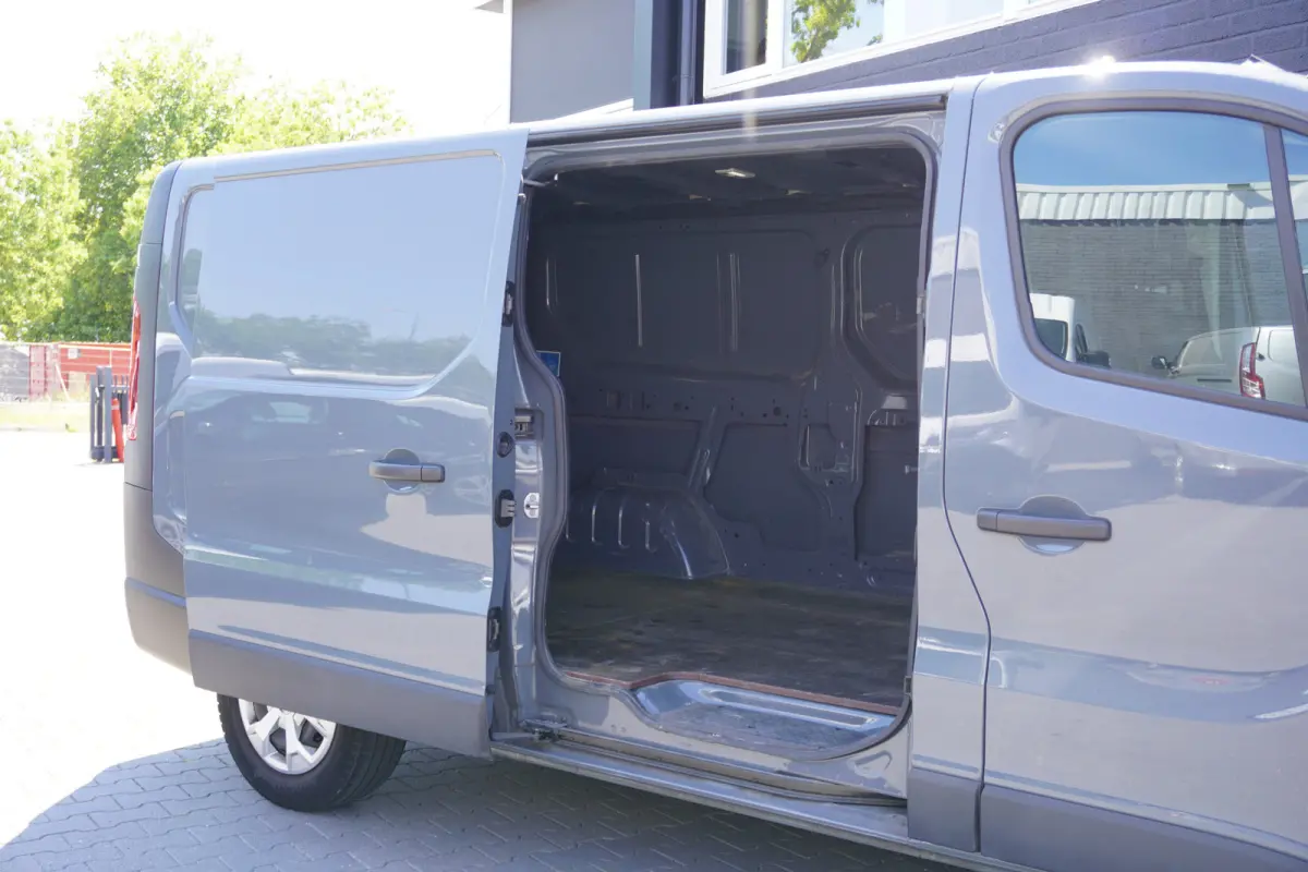 2.0 dCi 150PK Automaat L2 - EURO 6 - Airco - Navi - Cruise - €22.499,- Excl.