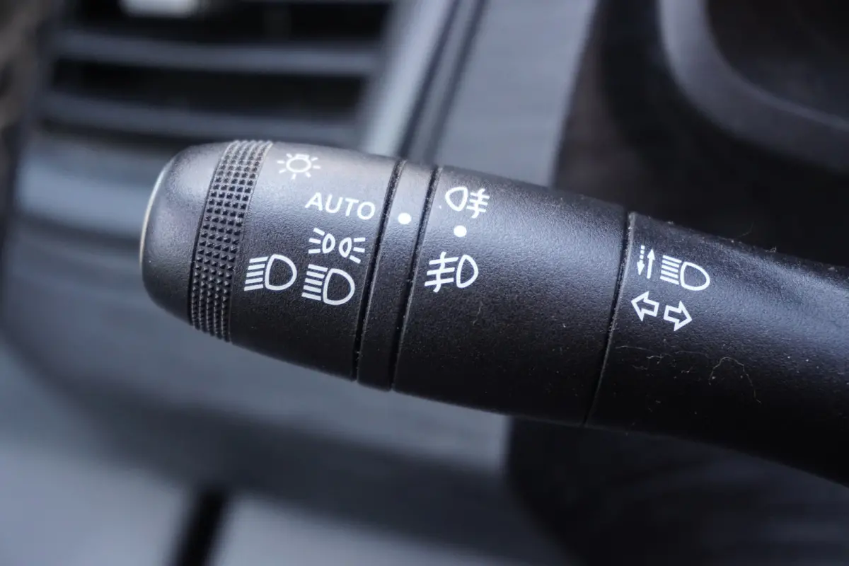 2.0 dCi 150PK Automaat L2 - EURO 6 - Airco - Navi - Cruise - €22.499,- Excl.