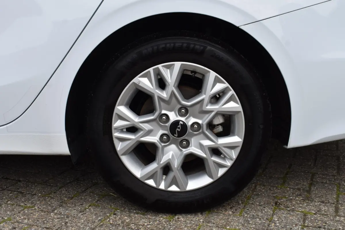 cee'd 1.0 T-GDi ComfortLine | Camera | Cruise Control | Carplay |