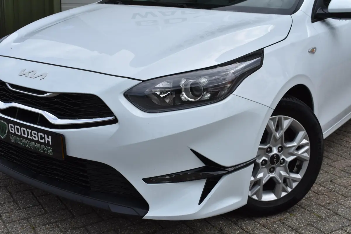 cee'd 1.0 T-GDi ComfortLine | Camera | Cruise Control | Carplay |