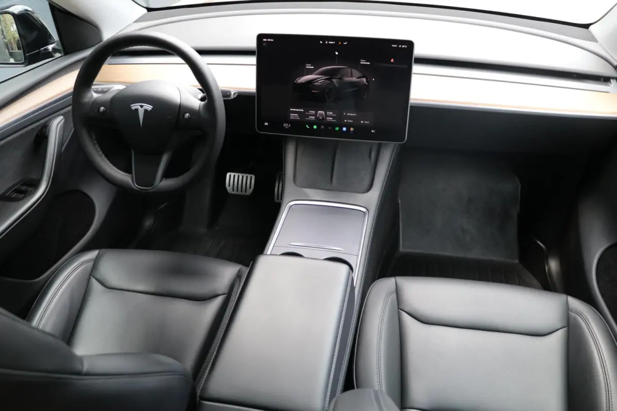 Performance AWD 75 kWh 463PK Warmtepomp 21'Inch Leder AutoPilot BTW 360View 79000KM BJ2023