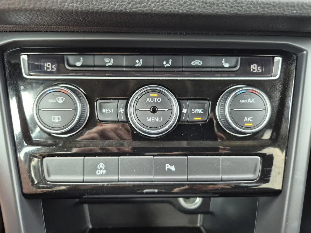 1.5 TSI Comfortline Business 7p Automaat,Nav/Carplay,Adap.Cruise,stoelverwarming,