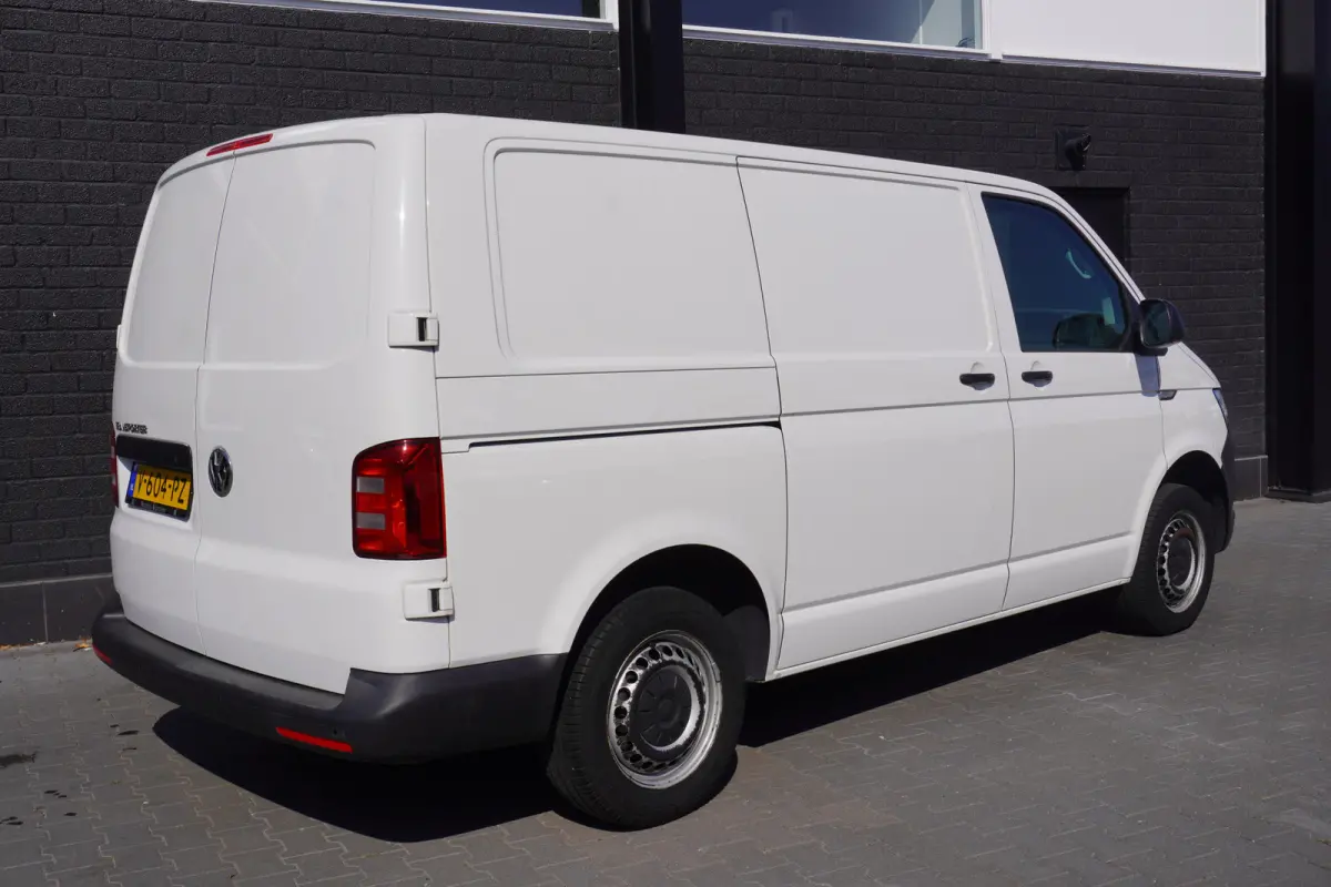 2.0 TDI - EURO 6 - Airco - Navi - Cruise - €10.900,- Excl.