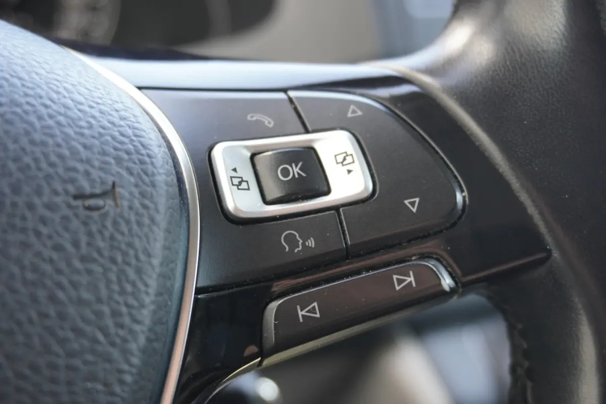 2.0 TDI - EURO 6 - Airco - Navi - Cruise - €10.900,- Excl.