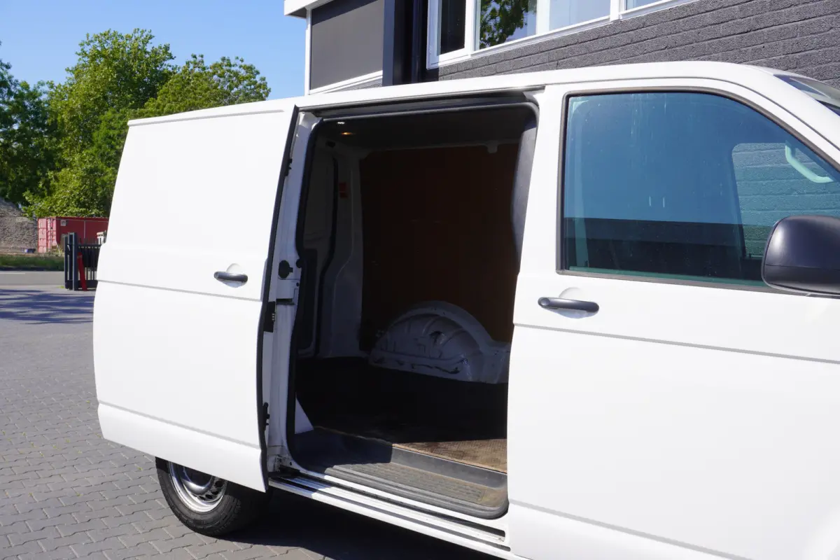 2.0 TDI - EURO 6 - Airco - Navi - Cruise - €10.900,- Excl.
