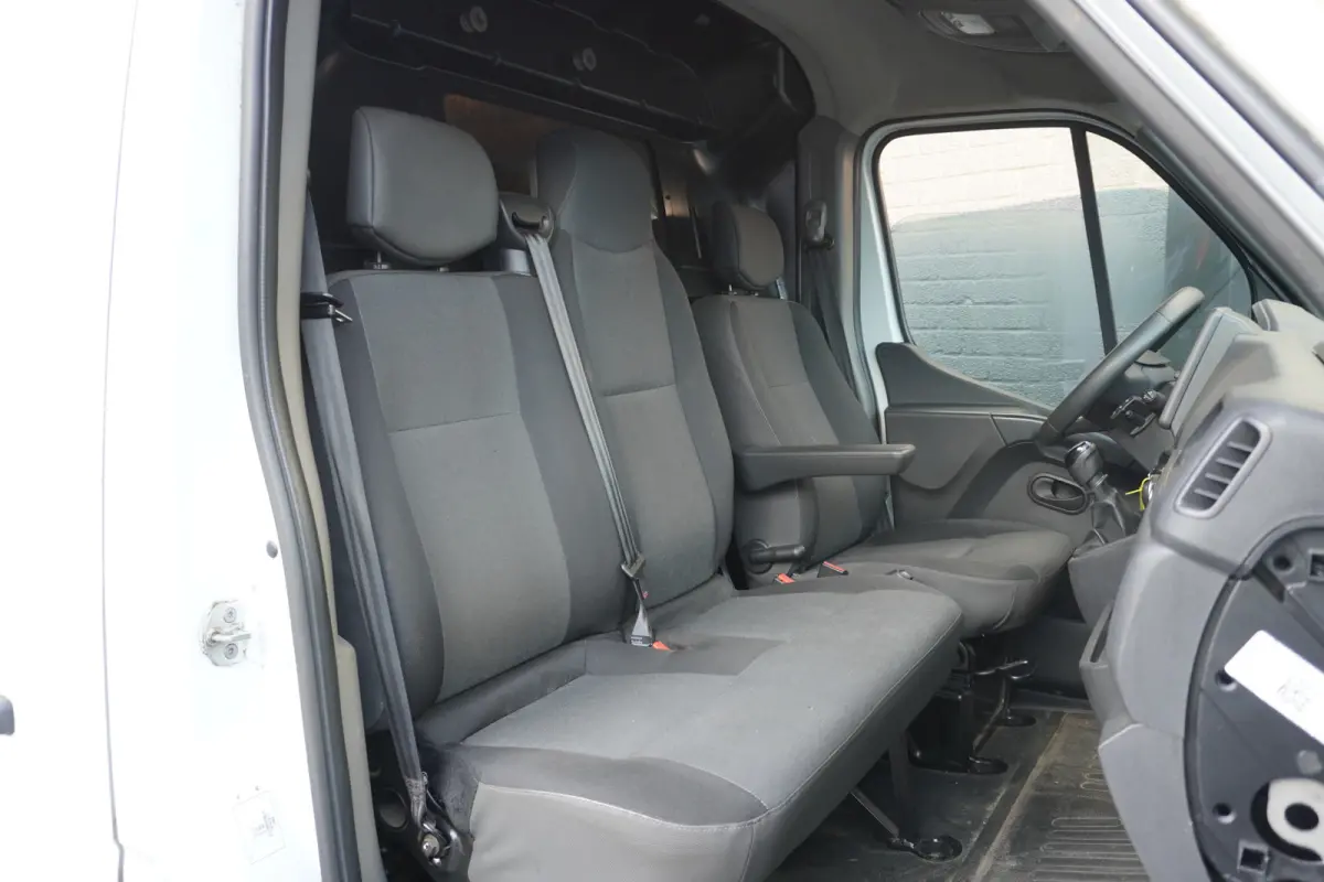 2.3 dCi 150PK L2H2 - EURO 6 - Airco - Trekhaak - €14.900,- Excl.