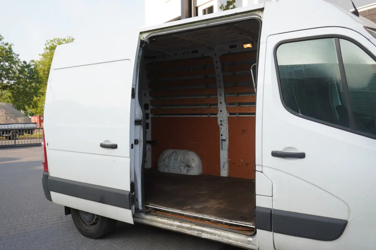 2.3 dCi 150PK L2H2 - EURO 6 - Airco - Trekhaak - €14.900,- Excl.