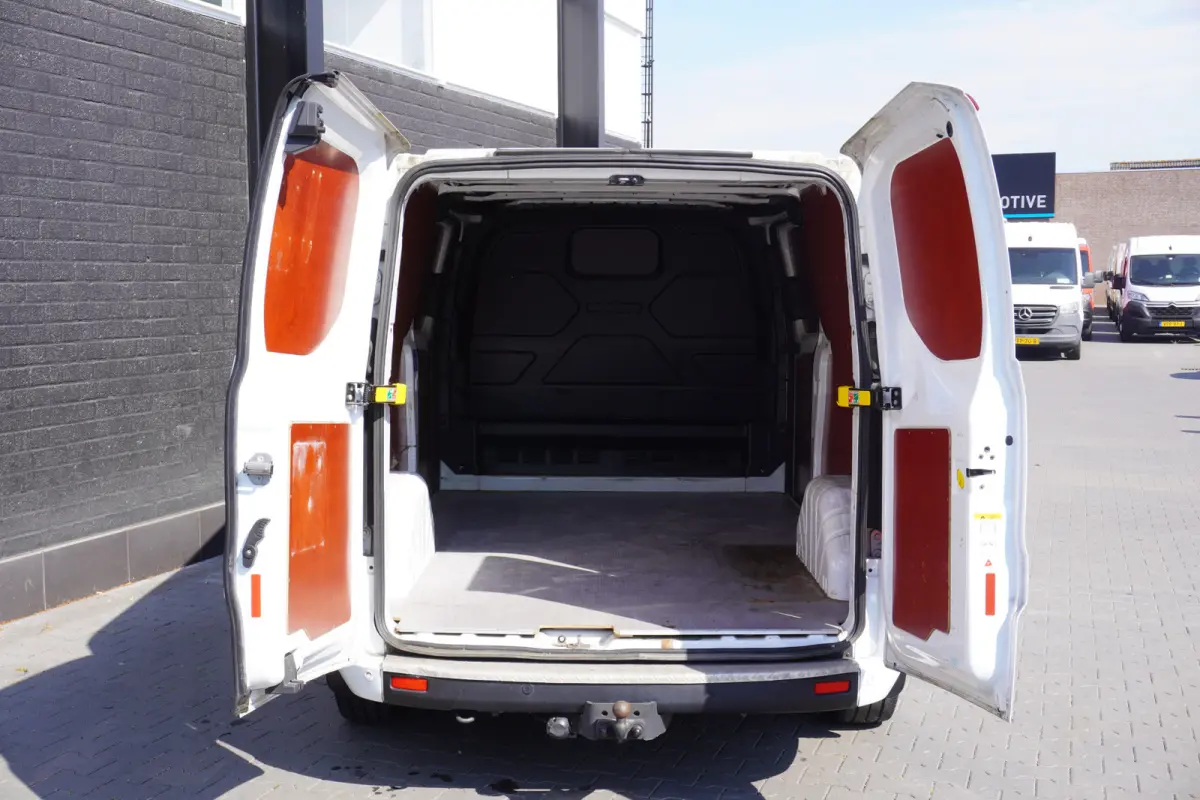 2.0 TDCI 130PK 2x Schuifdeur L2 - EURO 6 - Airco - Navi - Cruise - €13.950,- Excl.