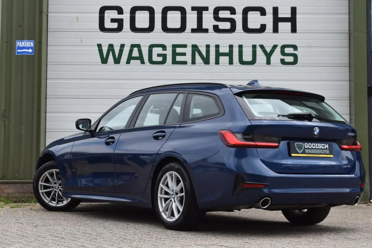 320i Business Edition | Trekhaak | Carplay | Cruise Control |