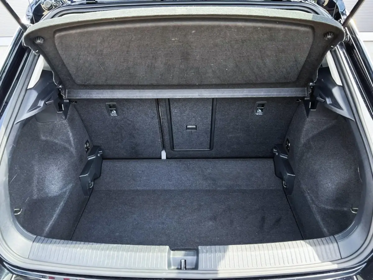 1.0 TSI 110pk 75 Edition | Navigatie | Camera | Adaptive Cruise