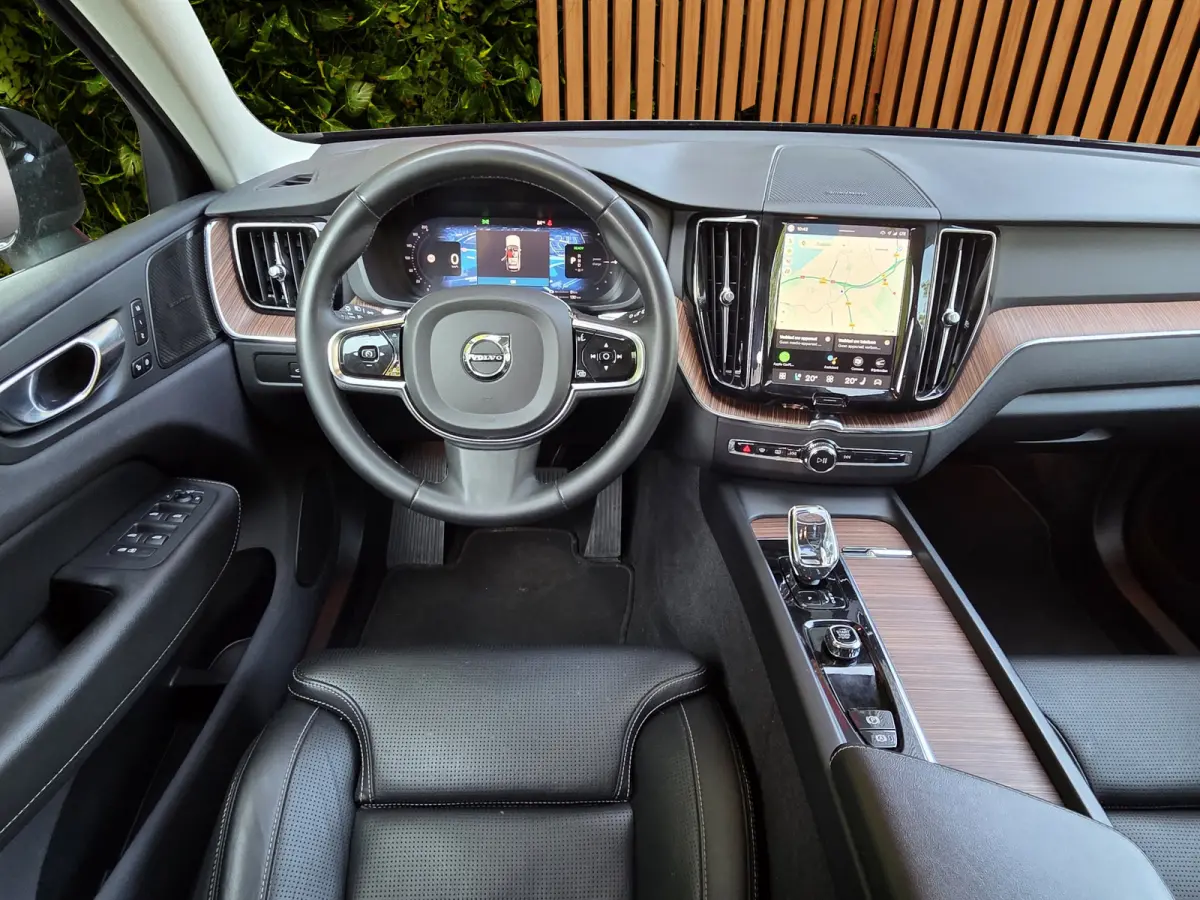 2.0 T8 Plug-in hybrid AWD R-Design | Harman/Kardon | 360 Camera | Stoelventilatie | Pano | Memory
