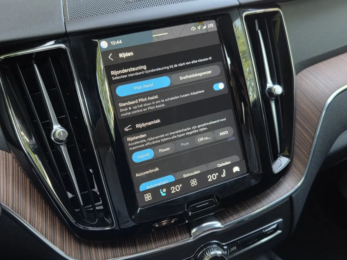 2.0 T8 Plug-in hybrid AWD R-Design | Harman/Kardon | 360 Camera | Stoelventilatie | Pano | Memory