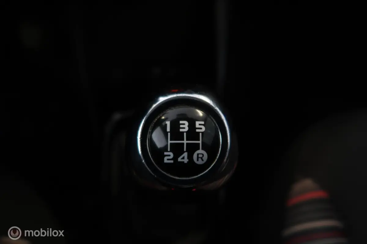1.0 VTi Shine Carplay Cruise Control Climate